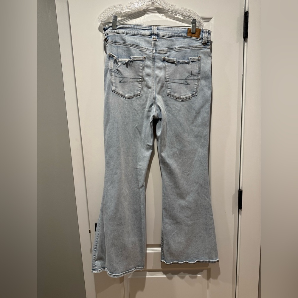 American Eagle Outfitters Light Blue Flare Jeans - Picture 2 of 4